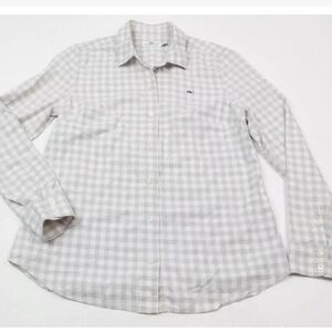 Vineyard Vines women’s flannel shirt in EUC.